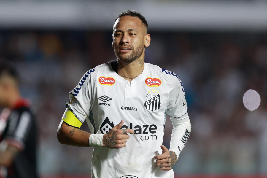 Neymar admite possibilidade de aposentadoria ao fim de 2026